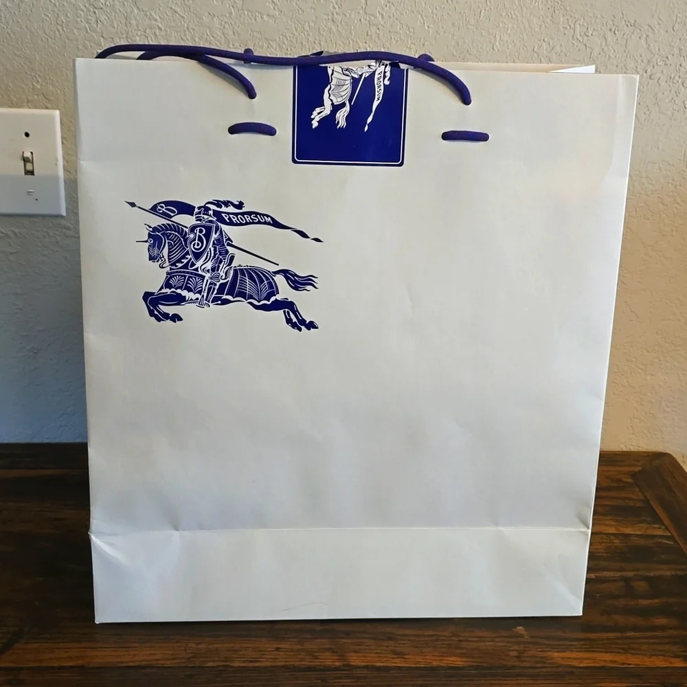 Burberry large gift bag16.5 x 18 x 6.5